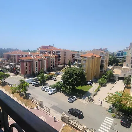 Sunset C4-17 公寓 *